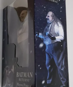 Batman Returns – 1/4 Scale Action Figure – Mayoral Penguin (Danny DeVito) By NECA