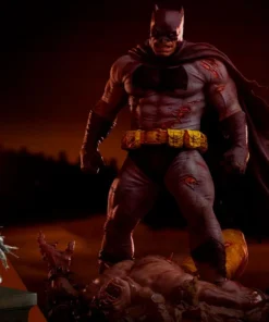 Batman: The Dark Knight Returns Sixth Scale Diorama By Iron Studios