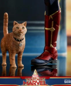 Avengers Earth's Heroes Captain Marvel Deluxe Version Sixth Scale Figure By Hot Toys Captain Marvel - Movie Masterpiece Series