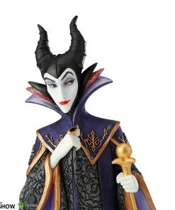 Maleficent: Couture De Force Maleficent Figurine By Enesco, LLC Disney Showcase SIDESHOW COLLECTIBLES