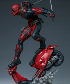 Deadpool Premium Format™ Figure By Sideshow Collectibles