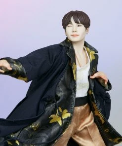 SUGA Deluxe Statue By Sideshow Collectibles BTS Idol Collection