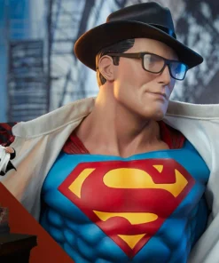 Superman™: Call To Action Premium Format™ Figure By Sideshow Collectibles
